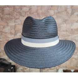 SOMBRERO NEGRO