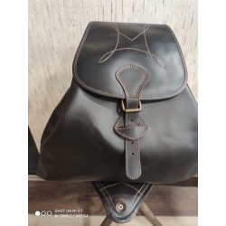 MOCHILA DE CUERO ENGRASADO